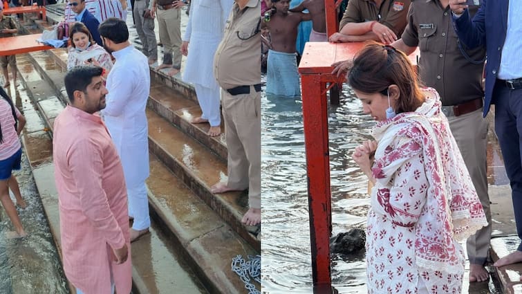 पूर्व कप्तान महेंद्र सिंह धोनी की पत्नी पहुंची हरिद्वार, अपने परिवारों के साथ किया गंगा स्नान।